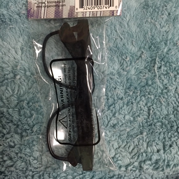 Fashion costume black framed glasses - Picture 6 of 8